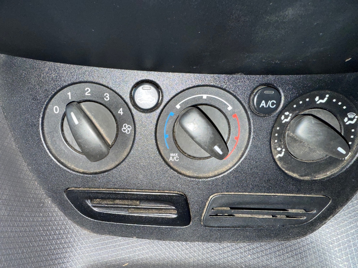 Used Ford Transit Connect 2015 for sale - 76881621: Photo 9