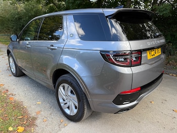 Used Land Rover Discovery Sport 2024 for sale - 75958441: Photo