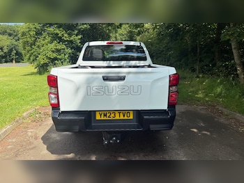 Used Isuzu D-Max 2023 for sale - 78813061: Photo