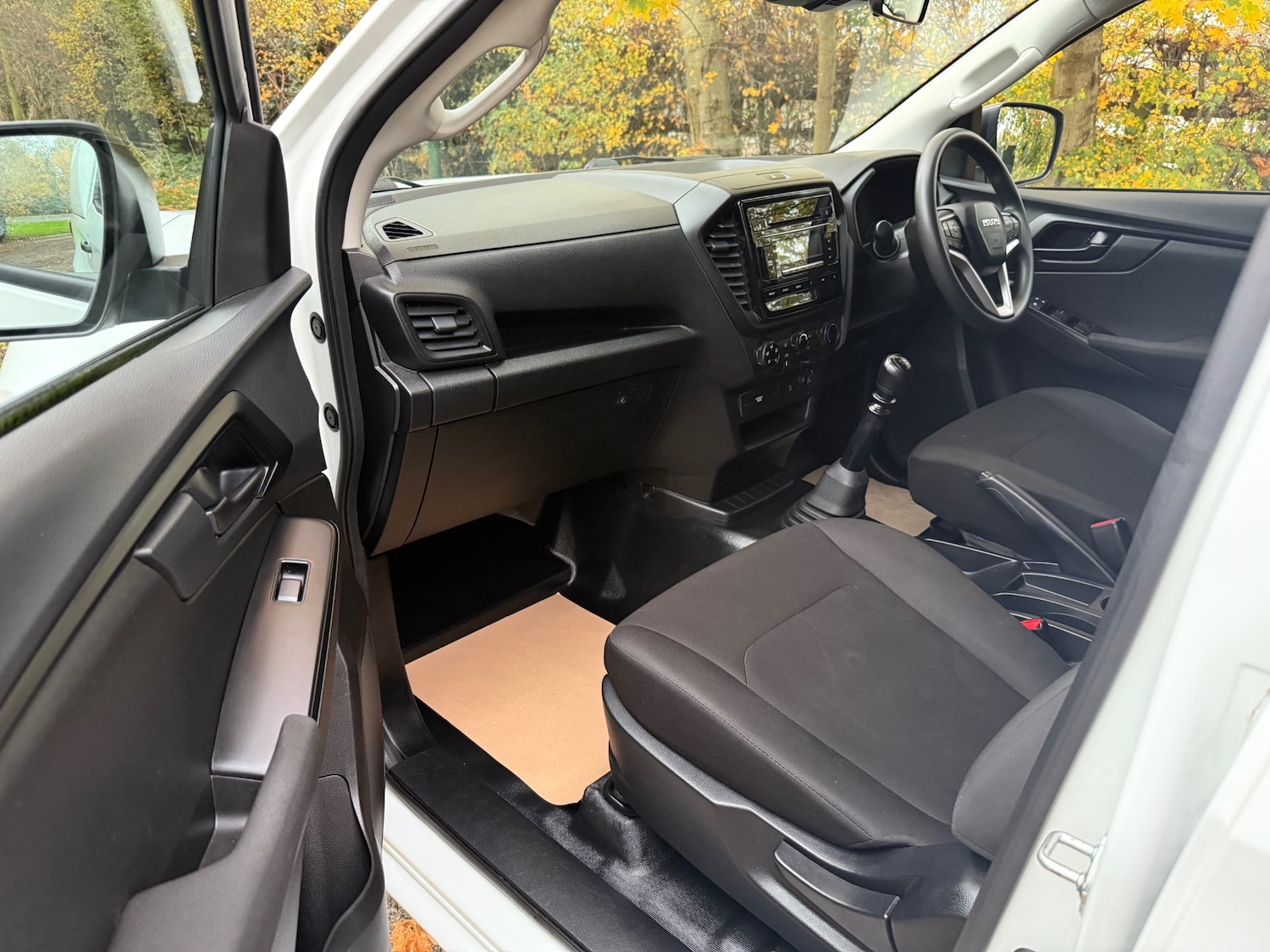 Used Isuzu D-Max 2021 for sale - 76531006: Photo 8