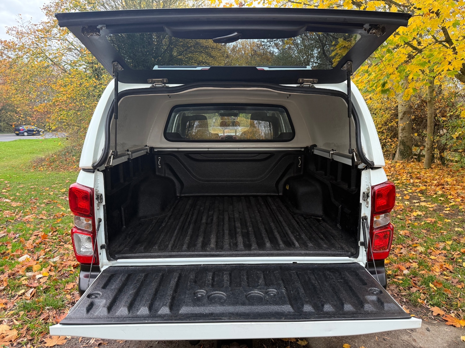 Used Isuzu D-Max 2021 for sale - 76531006: Photo 9