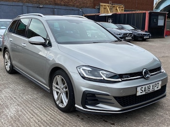 Used Volkswagen Golf 2018 for sale - 78701610: Photo