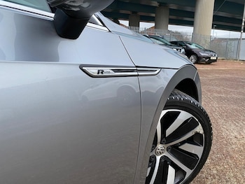 Used Volkswagen Arteon 2017 for sale - 78701606: Photo