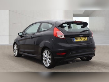Used Ford Fiesta 2015 for sale - 78805345: Photo