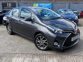 Used Toyota Yaris 2015 for sale - 79146232: Photo