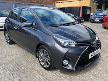 Used Toyota Yaris 2015 for sale - 79146232: Photo