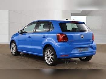Used Volkswagen Polo 2015 for sale - 78792590: Photo