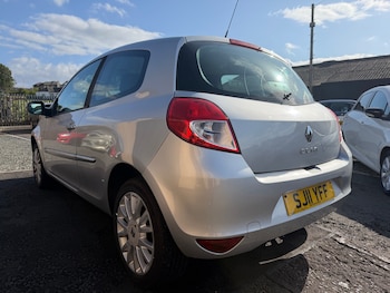 Used Renault Clio 2011 for sale - 79393929: Photo