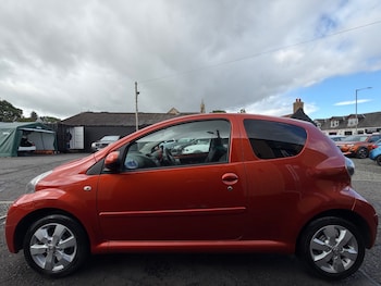 Used Toyota AYGO 2013 for sale - 79295752: Photo