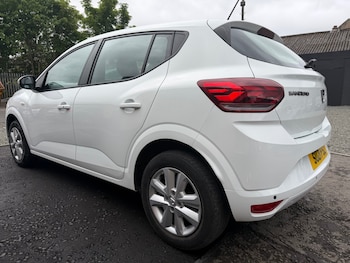 Used Dacia Sandero 2021 for sale - 78749789: Photo