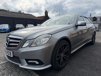Used Mercedes-Benz E Class 2010 for sale - 78931386: Photo