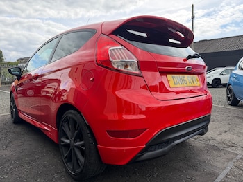 Used Ford Fiesta 2016 for sale - 79450729: Photo