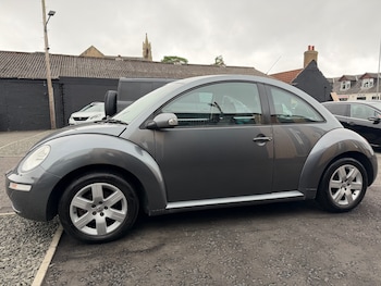 Used Volkswagen Beetle 2011 for sale - 79154520: Photo