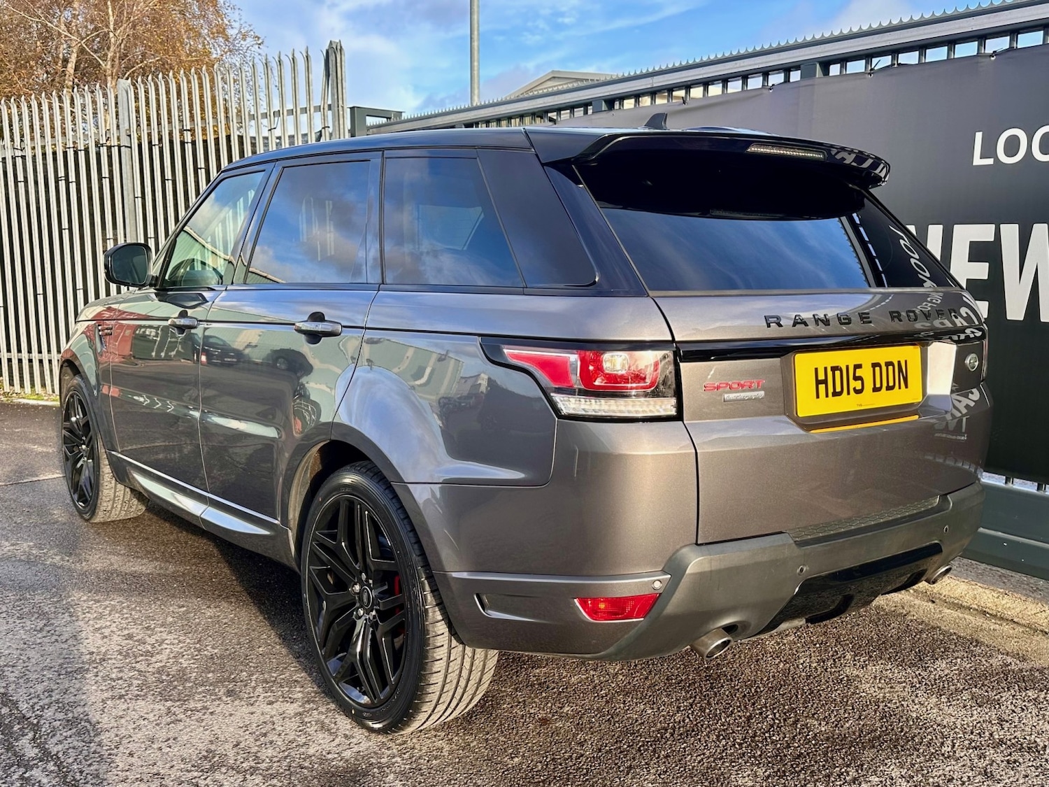 Used Land Rover Range Rover Sport 2015 for sale - 76741248: Photo 15