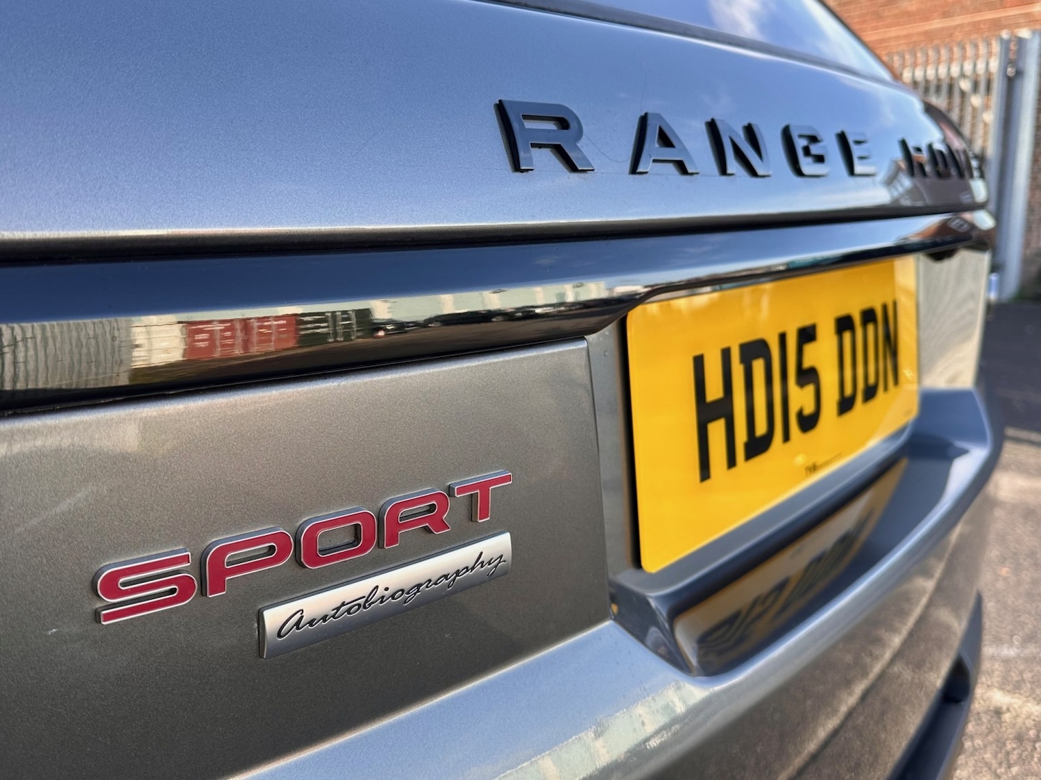 Used Land Rover Range Rover Sport 2015 for sale - 76741248: Photo 16