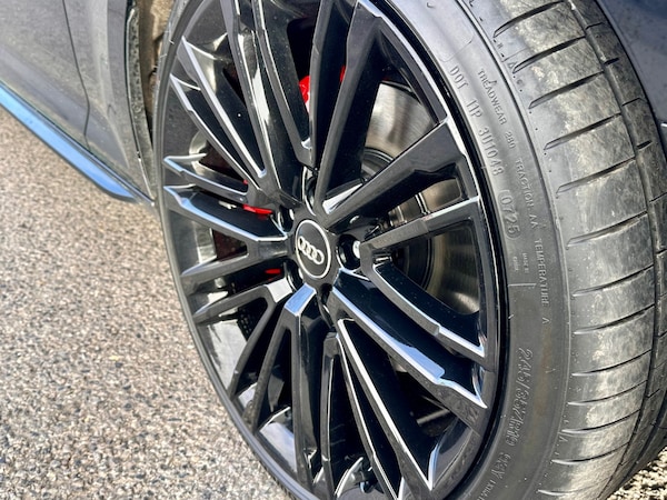 Used Audi A4 Avant 2017 for sale - 75664624: Photo 26