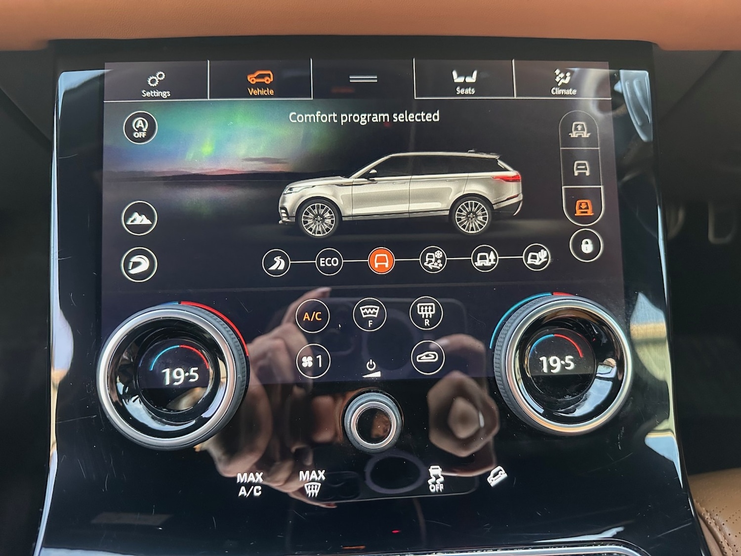 Used Land Rover Range Rover Velar 2018 for sale - 76387330: Photo 17