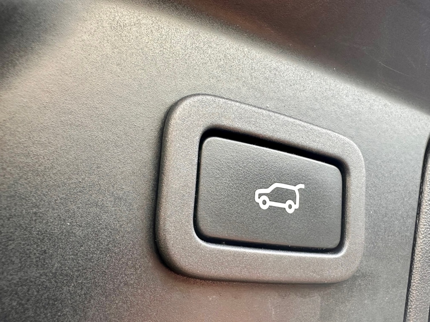 Used Land Rover Range Rover Velar 2018 for sale - 76387330: Photo 25