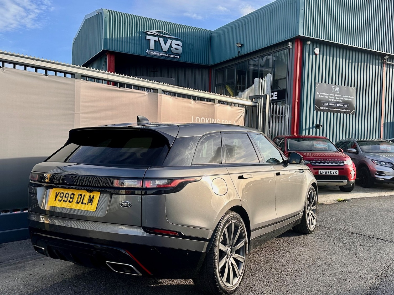 Used Land Rover Range Rover Velar 2018 for sale - 76387330: Photo 4