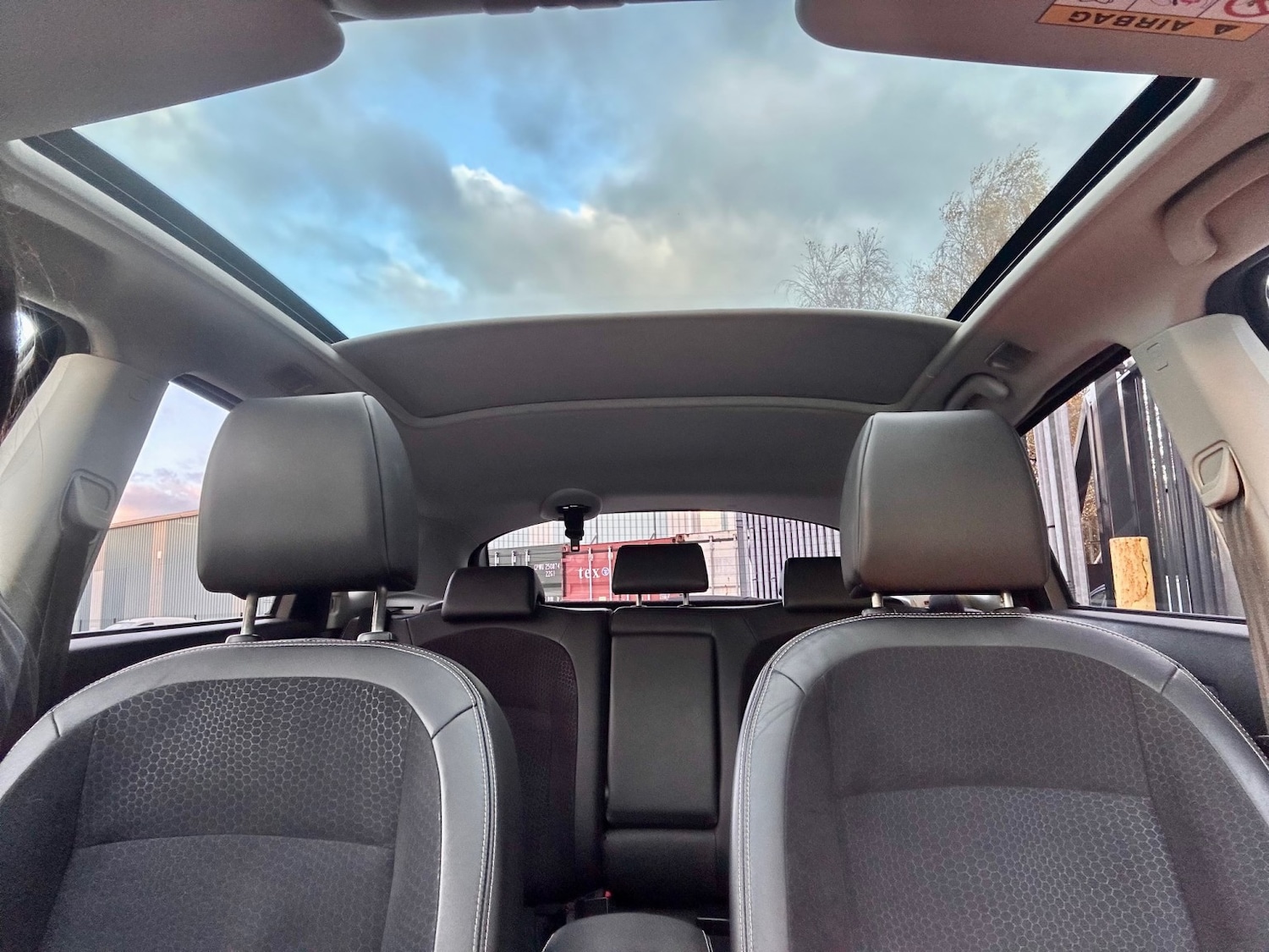 Used Nissan Qashqai 2013 for sale - 76631477: Photo 2