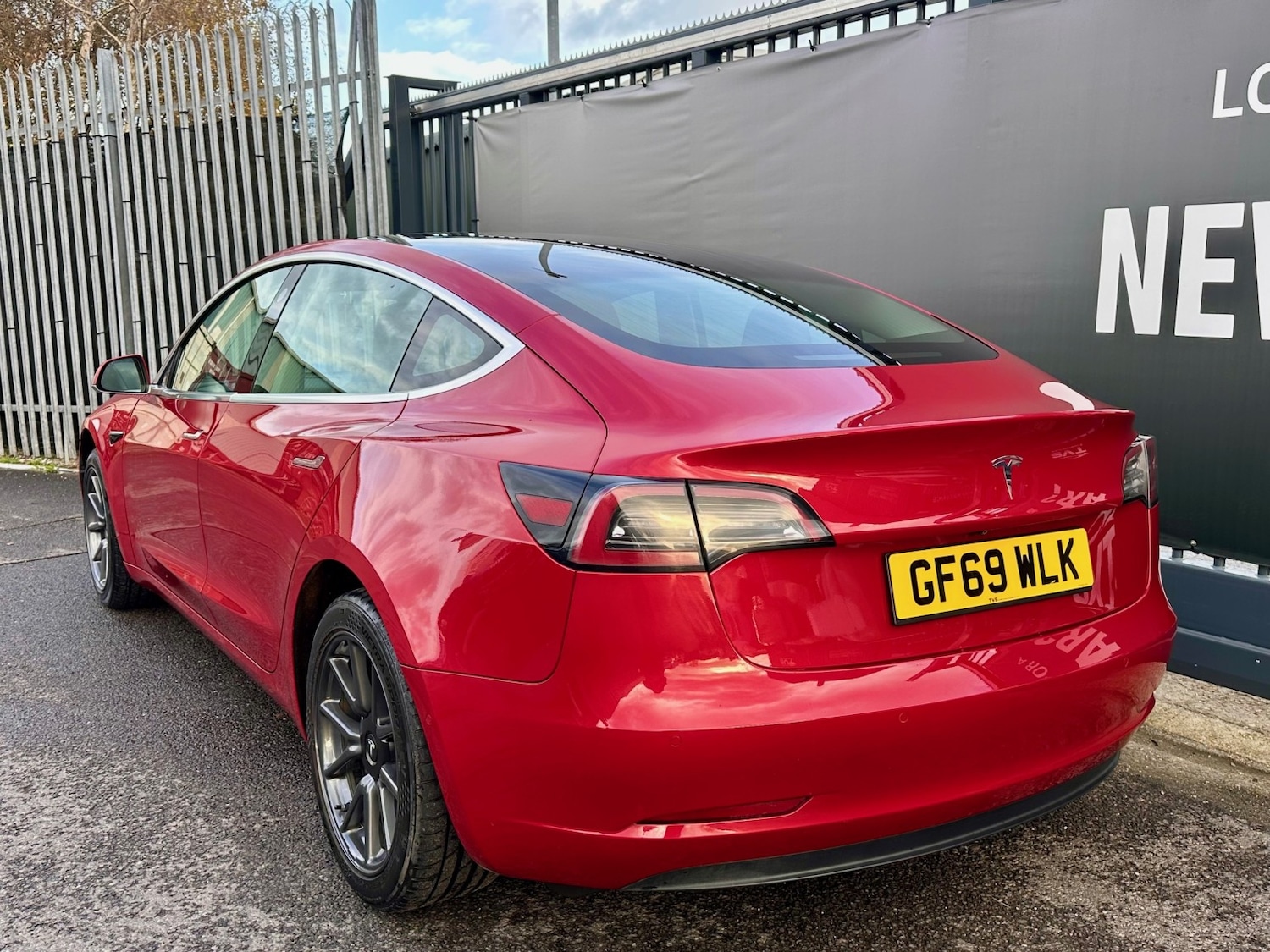 Used Tesla Model 3 2019 for sale - 76793686: Photo 9