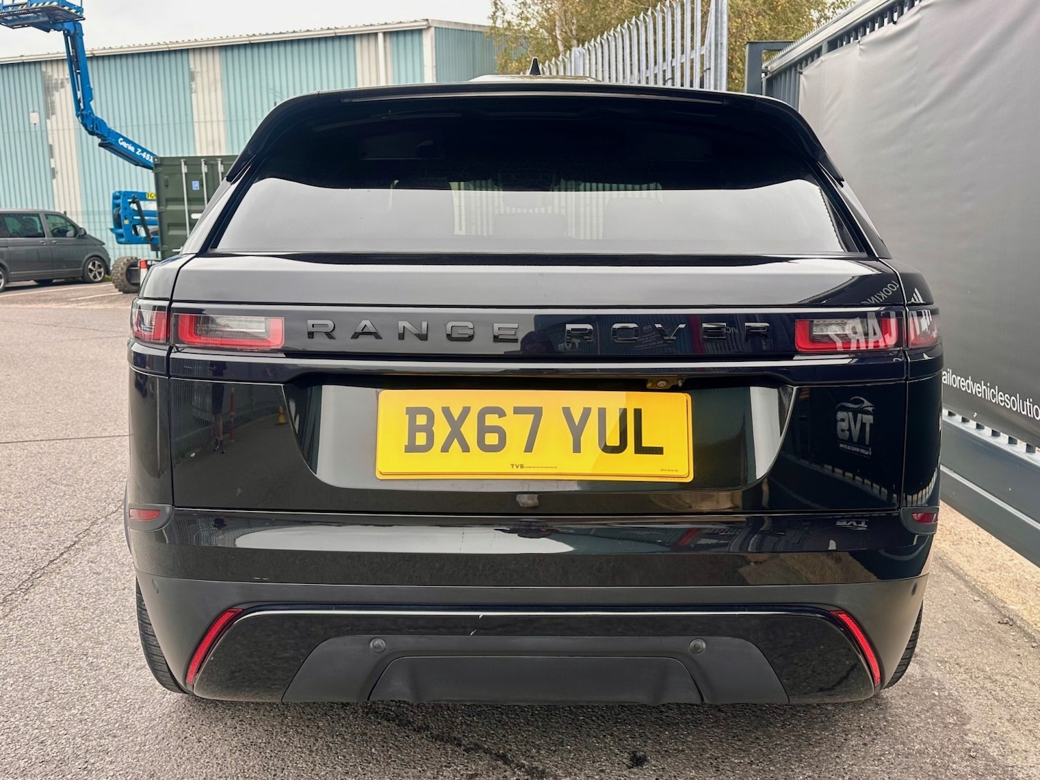 Used Land Rover Range Rover Velar 2017 for sale - 75913255: Photo 13