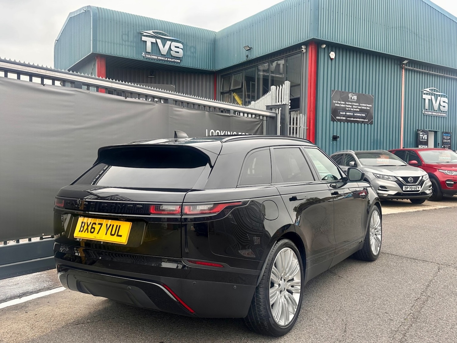 Used Land Rover Range Rover Velar 2017 for sale - 75913255: Photo 15