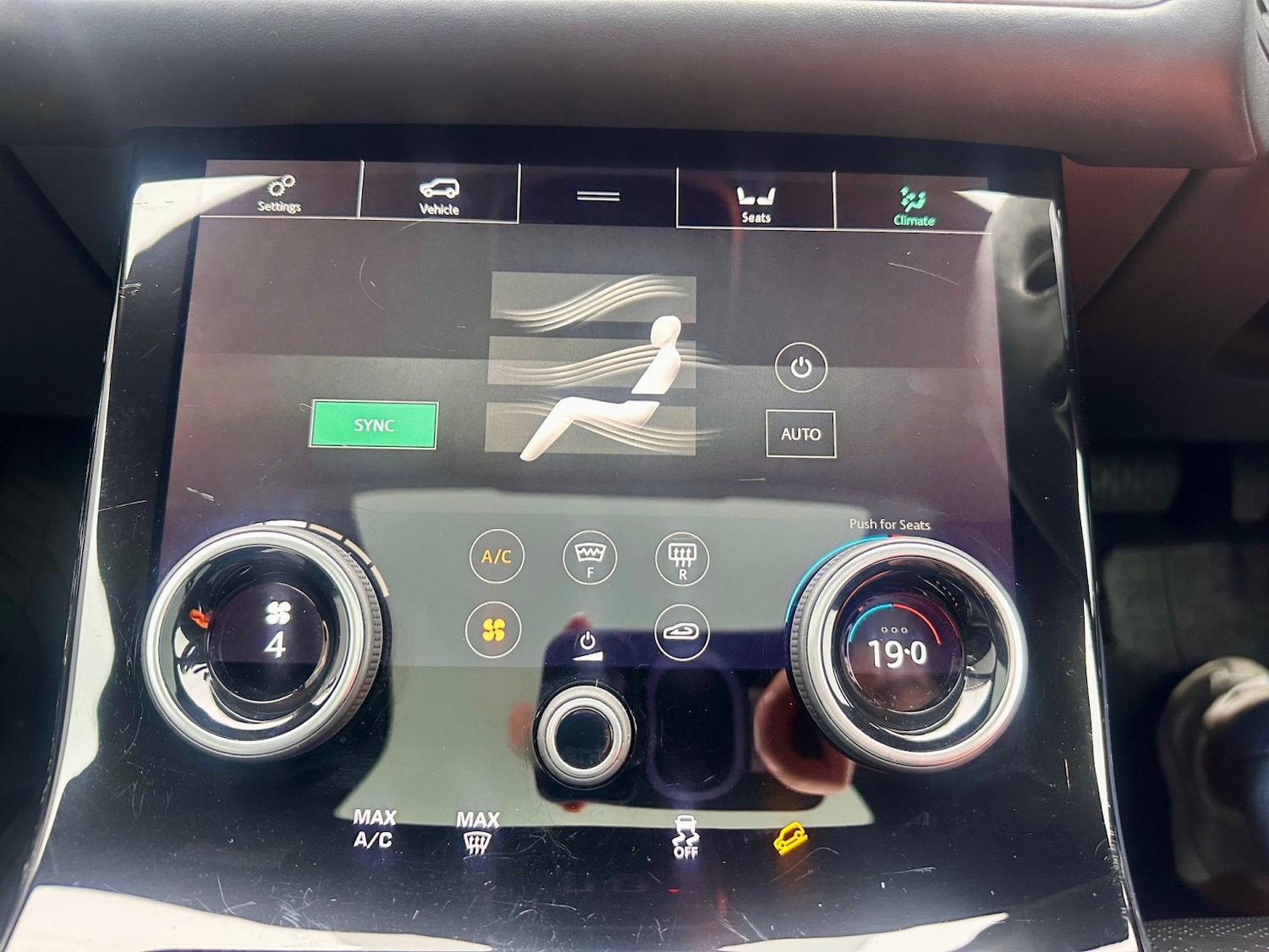 Used Land Rover Range Rover Velar 2017 for sale - 75913255: Photo 19