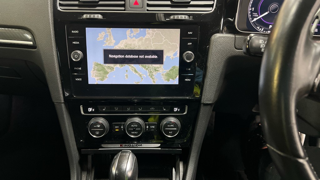 Used Volkswagen Golf 2019 for sale - 76982817: Photo 11