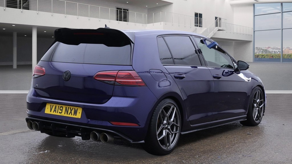 Used Volkswagen Golf 2019 for sale - 76982817: Photo 4