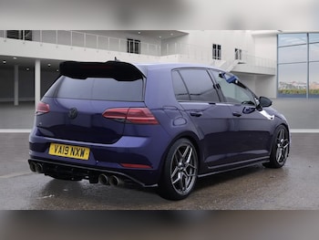 Used Volkswagen Golf 2019 for sale - 76982817: Photo