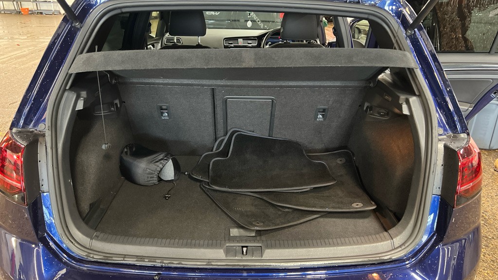 Used Volkswagen Golf 2019 for sale - 76982817: Photo 7