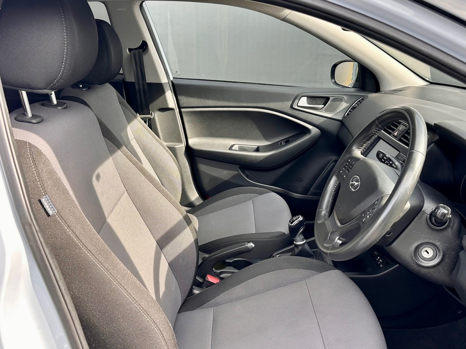 Used Hyundai i20 2020 for sale - 75621183: Photo 17