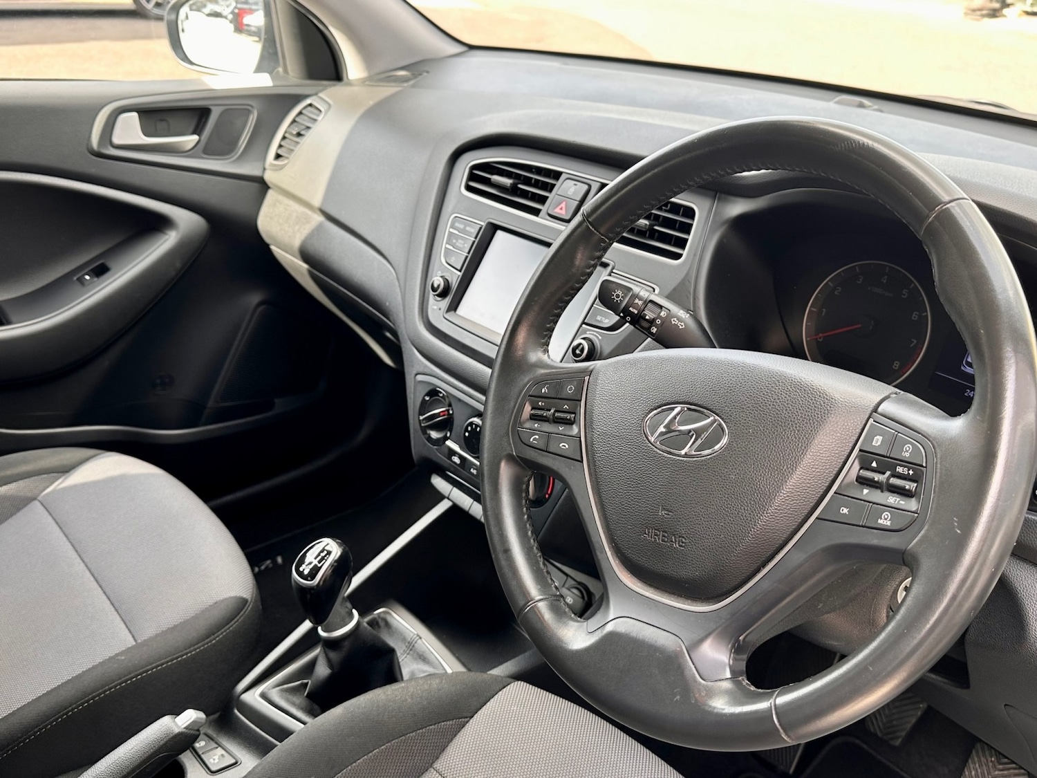 Used Hyundai i20 2020 for sale - 75621183: Photo 32