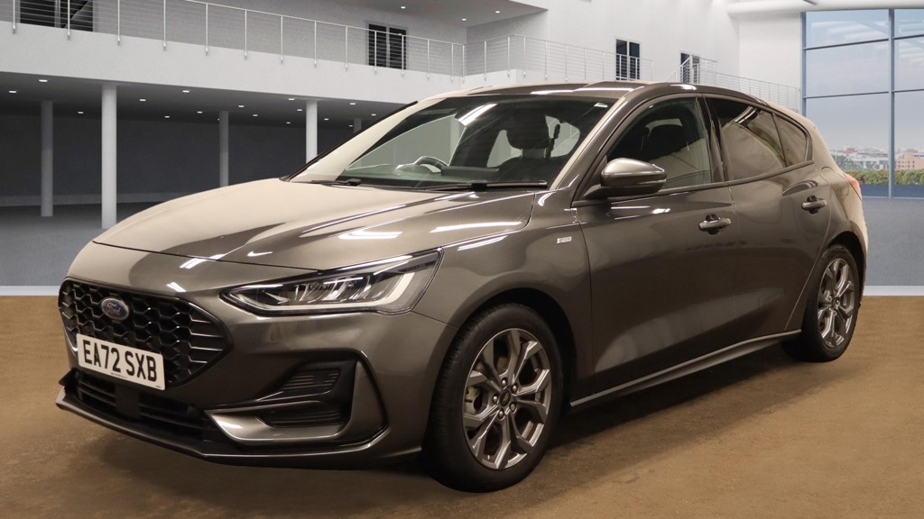 Used Ford Focus 2023 for sale - 76712482: Photo 2