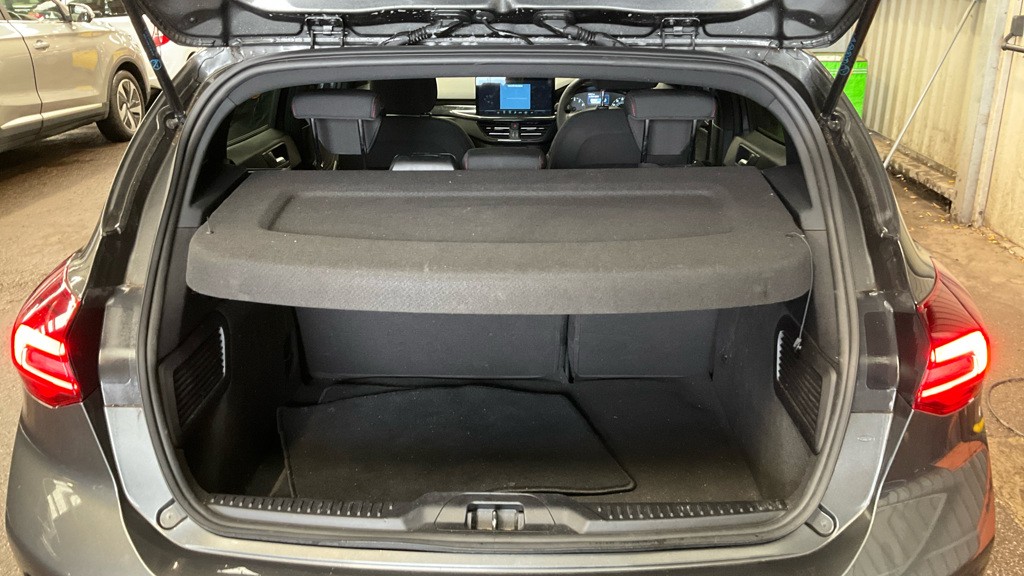 Used Ford Focus 2023 for sale - 76712482: Photo 7