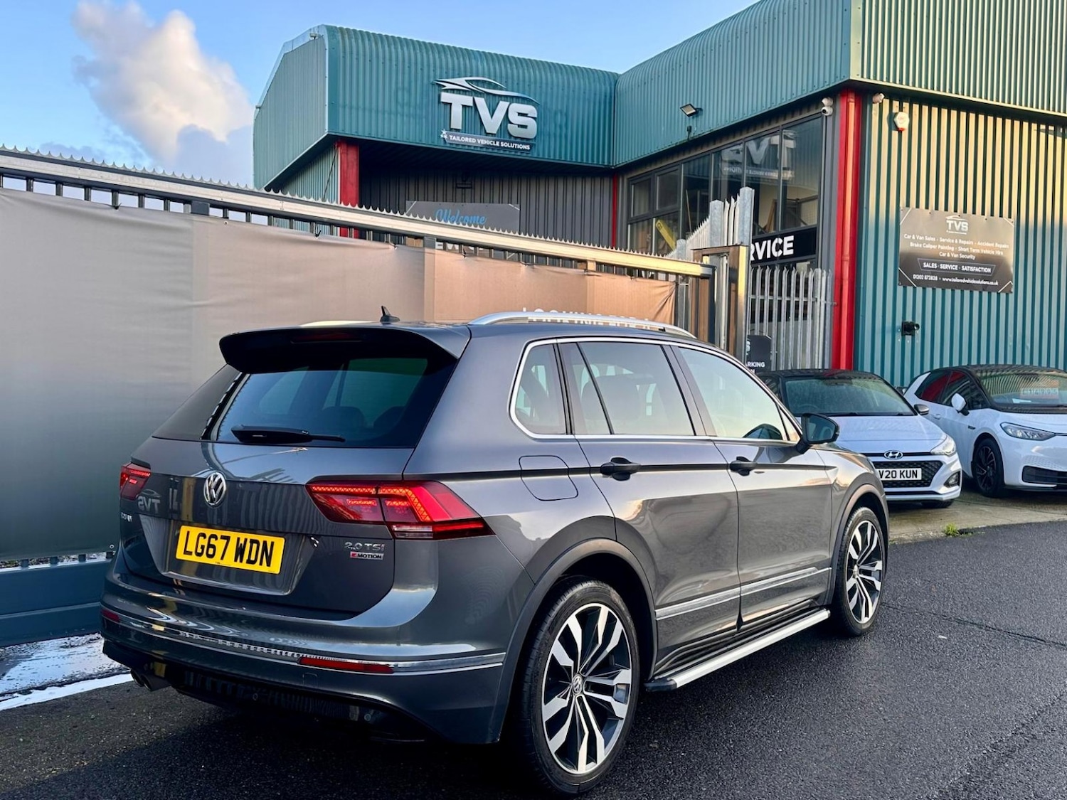 Used Volkswagen Tiguan 2017 for sale - 76536800: Photo 12