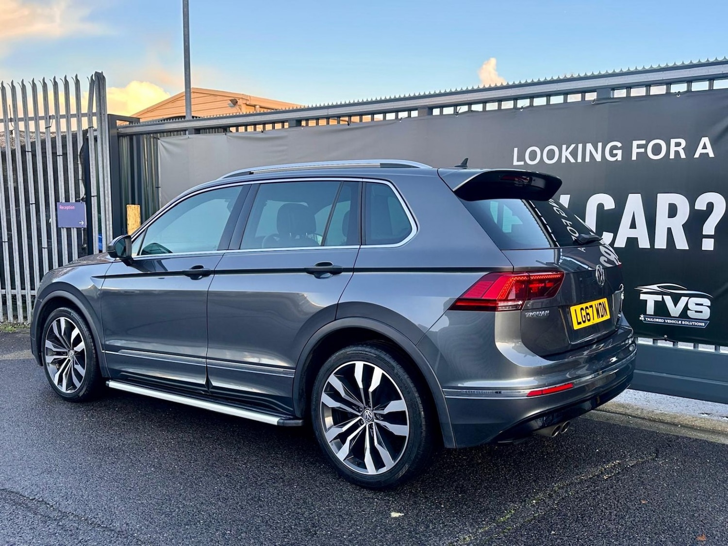 Used Volkswagen Tiguan 2017 for sale - 76536800: Photo 9