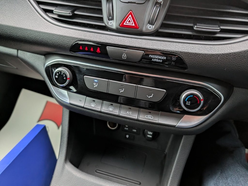 Used Hyundai i30 2018 for sale - 76642829: Photo 20