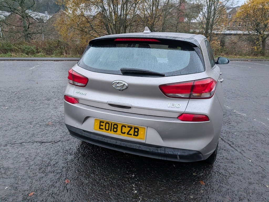 Used Hyundai i30 2018 for sale - 76642829: Photo 8