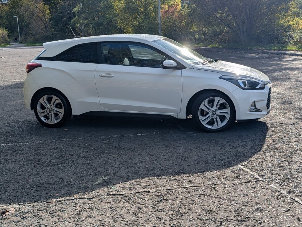 Used Hyundai i20 2017 for sale - 76323661: Photo 4