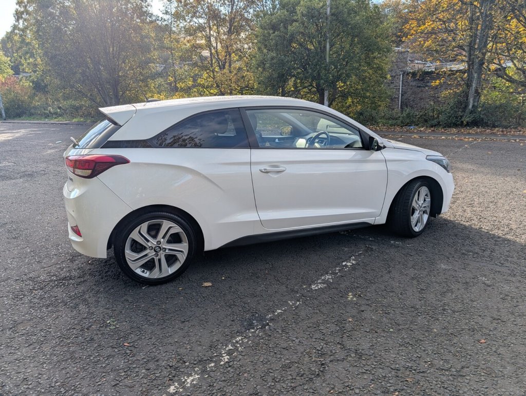 Used Hyundai i20 2017 for sale - 76323661: Photo 6