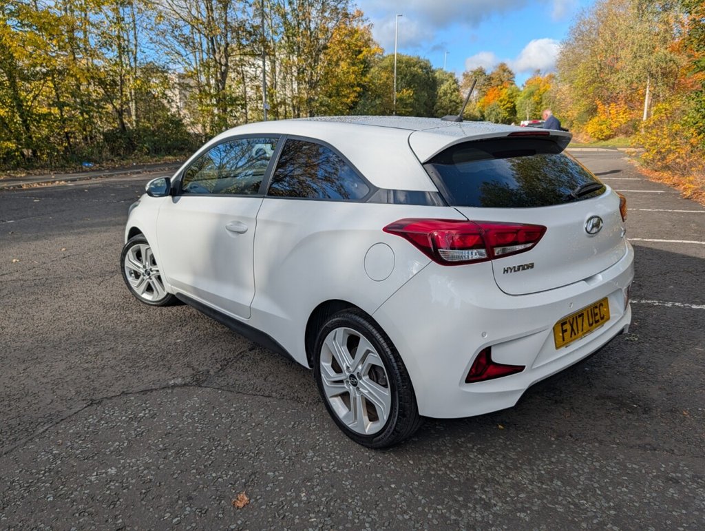 Used Hyundai i20 2017 for sale - 76323661: Photo 9