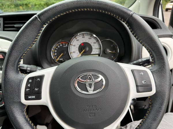 Used Toyota Yaris 2013 for sale - 75596921: Photo 25