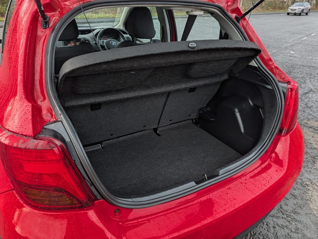 Used Toyota Yaris 2015 for sale - 76841505: Photo 12