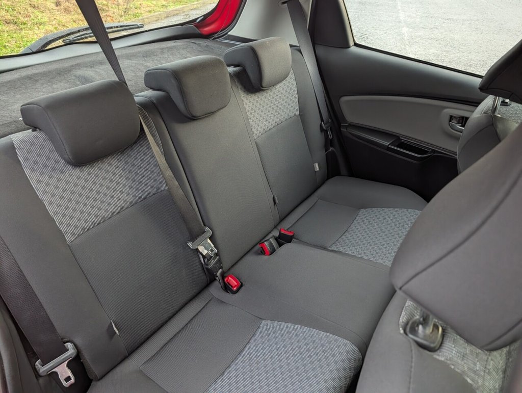 Used Toyota Yaris 2015 for sale - 76841505: Photo 13