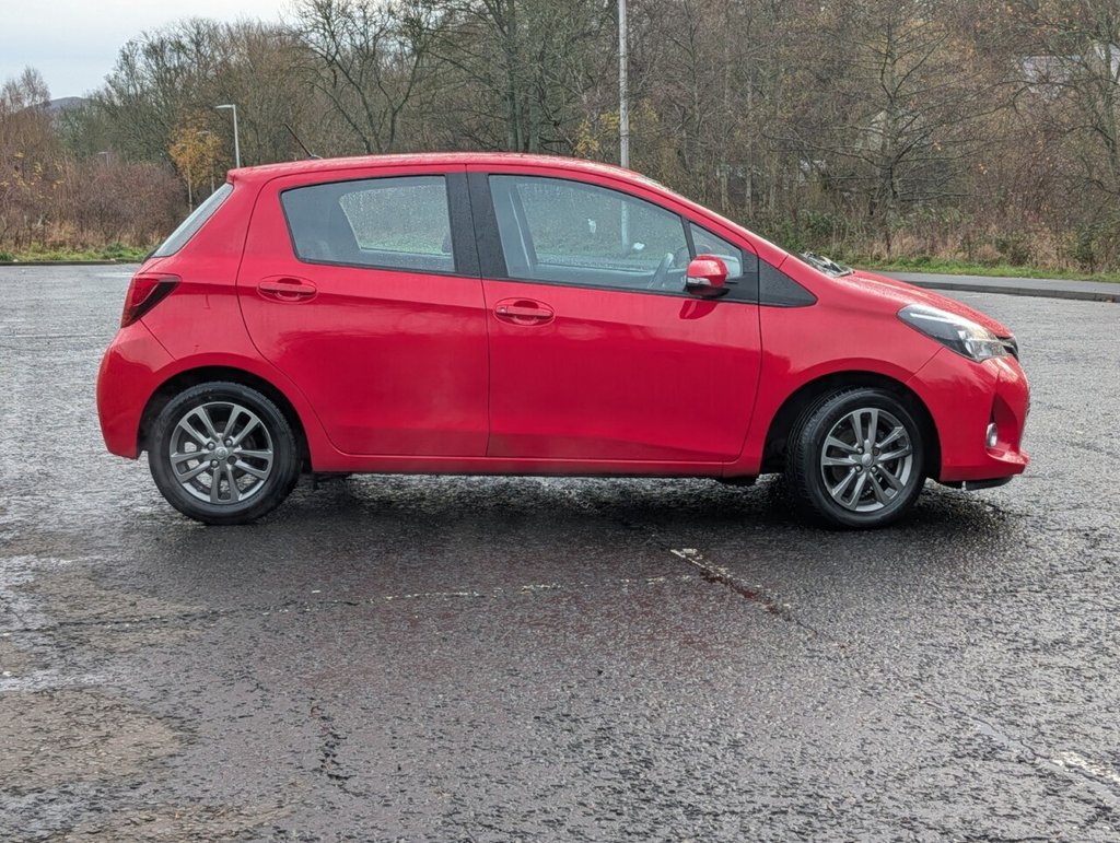 Used Toyota Yaris 2015 for sale - 76841505: Photo 5