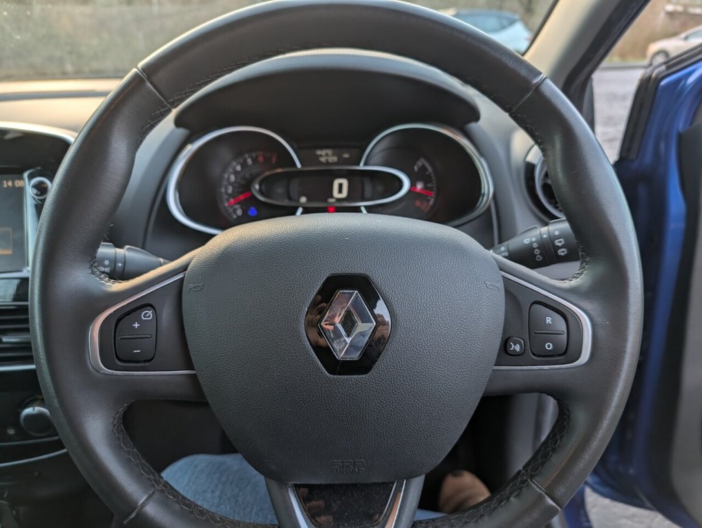 Used Renault Clio 2017 for sale - 76973286: Photo 19
