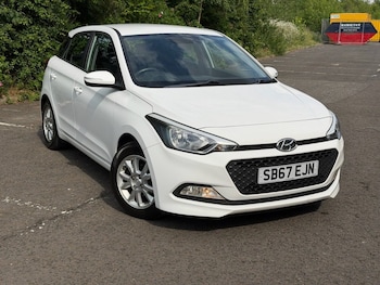 Used Hyundai i20 2017 for sale - 78930940: Photo
