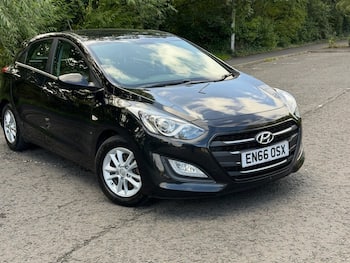 Used Hyundai i30 2016 for sale - 79642640: Photo